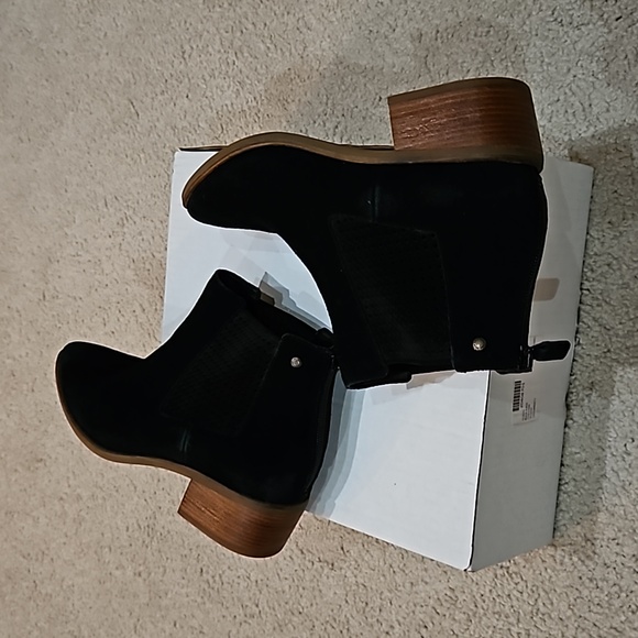 Cole Haan Val Bootie Grand Series Black Suede Block Heel Pointed Toe Size 9C NWT - Picture 15 of 16